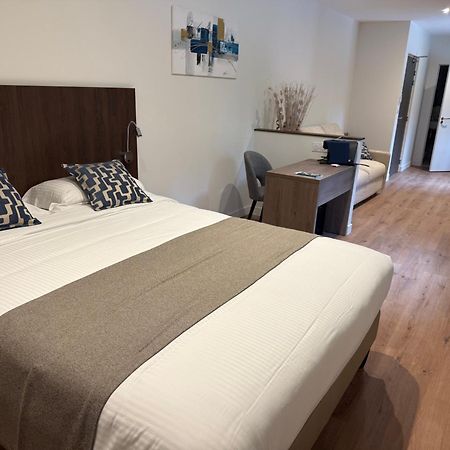 Logis Hotel Le Petit Casset La Boisse Eksteriør billede