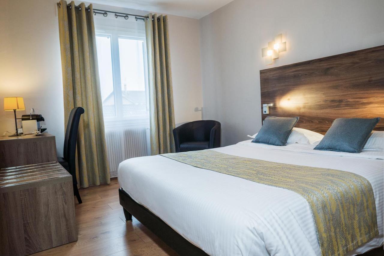 Logis Hotel Le Petit Casset La Boisse Eksteriør billede
