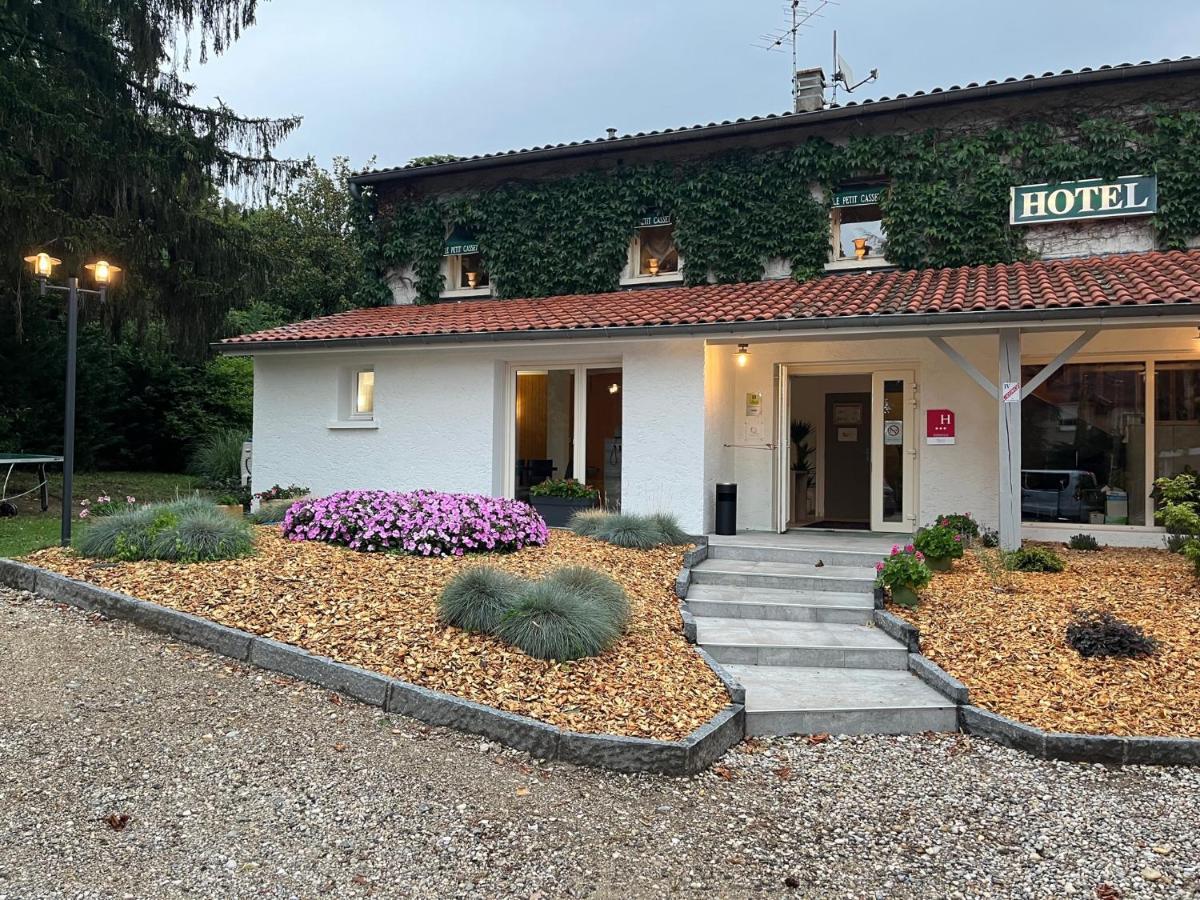 Logis Hotel Le Petit Casset La Boisse Eksteriør billede